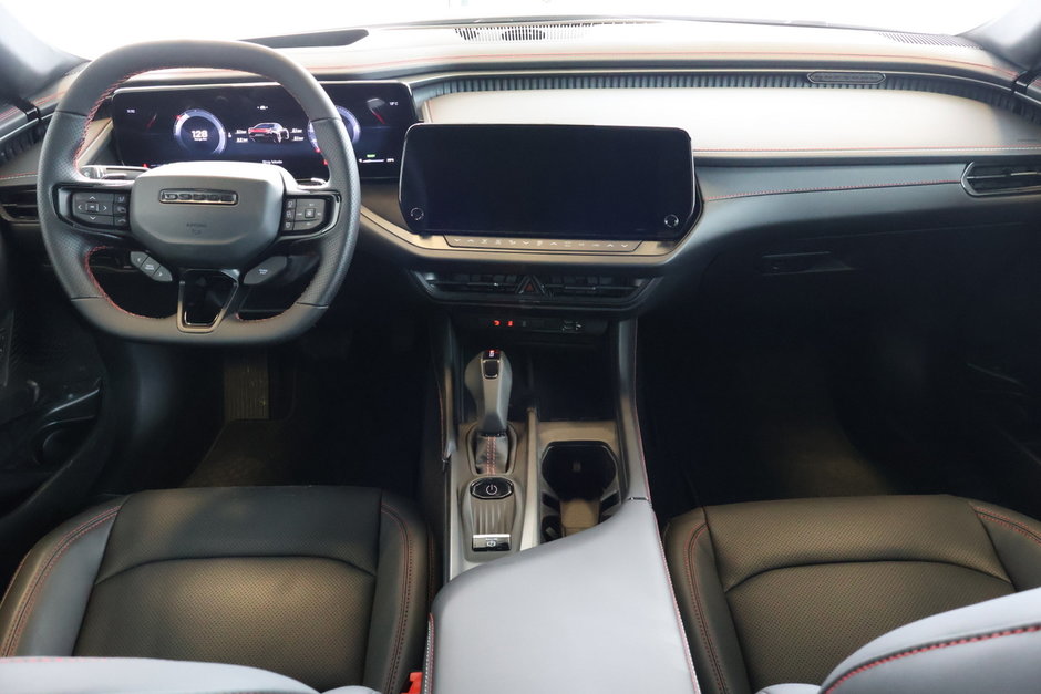Dodge CHARGER BEV R/T 2025-9