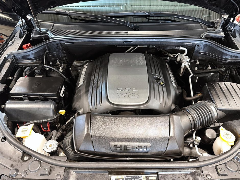 2024 Dodge Durango R/T AWD // BLACKTOP-7