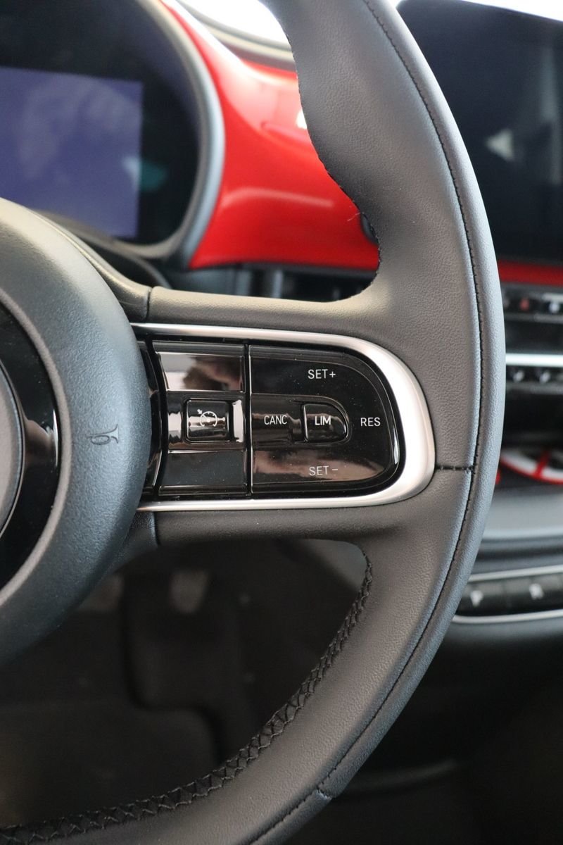 2024 Fiat 500e RED-12