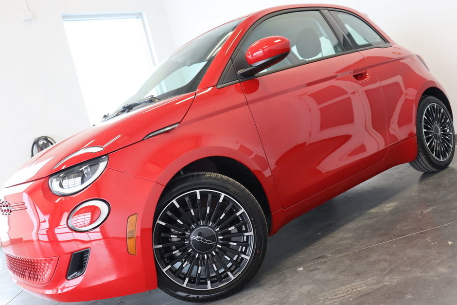 2024 Fiat 500e RED-1