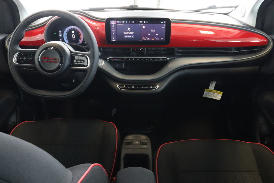 2024 Fiat 500e RED-14