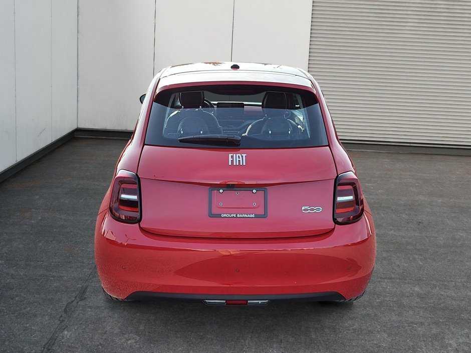 2025 Fiat 500e RED-4