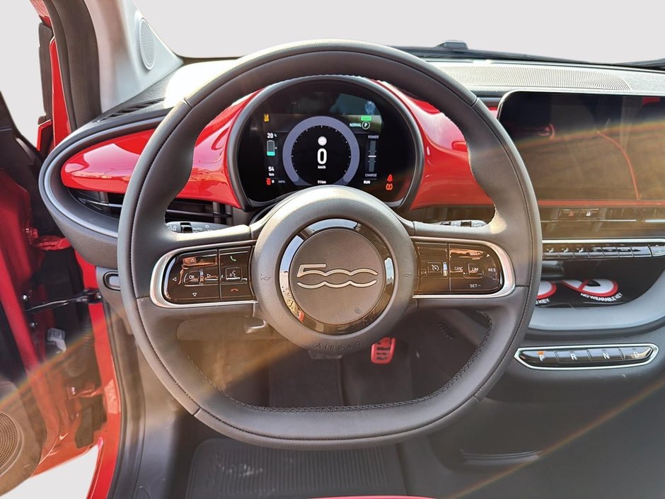 2025 Fiat 500e RED-8