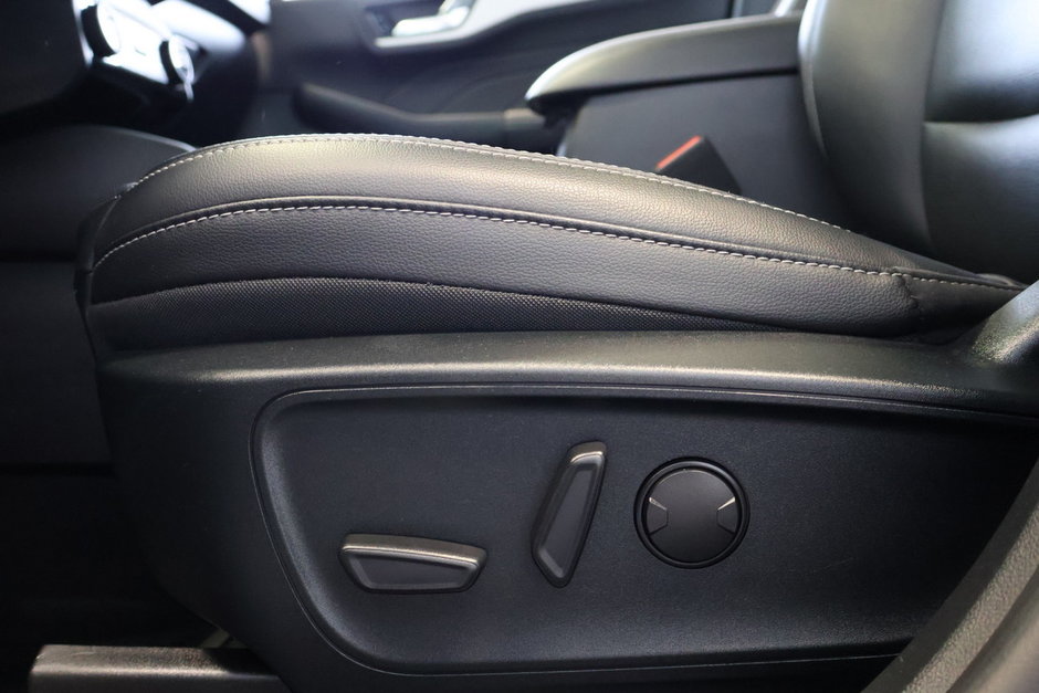 Ford Escape SEL Plug-In Hybrid Toit-Panoramique 2021-9