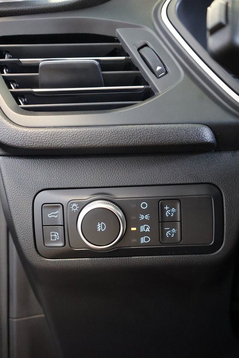 Ford Escape SEL Plug-In Hybrid Toit-Panoramique 2021-15