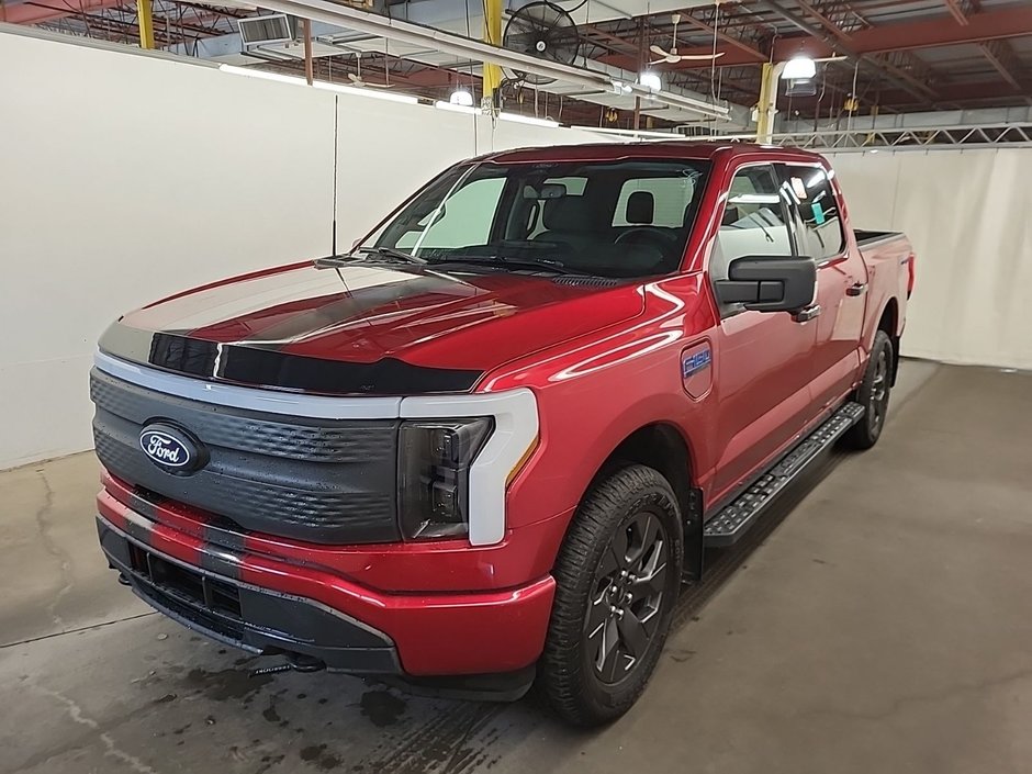 Ford F-150 Lightning XLT SuperCrew 4x4 Navigation 2024 à St-Jean-Sur-Richelieu, Québec
