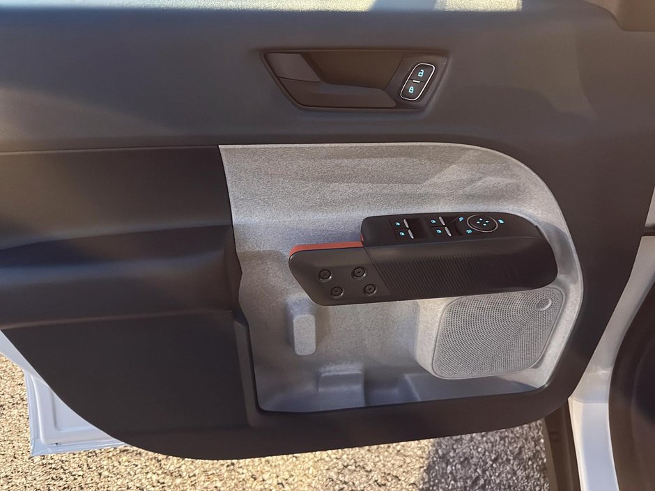 2024 Ford Maverick XLT  LUXE HYBRIDE SUPERCREW-10