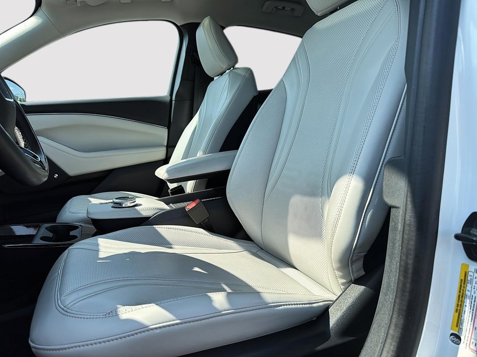 2022 Ford Mustang Mach-E PREMIUM TOIT-PANORAMIQUE-8