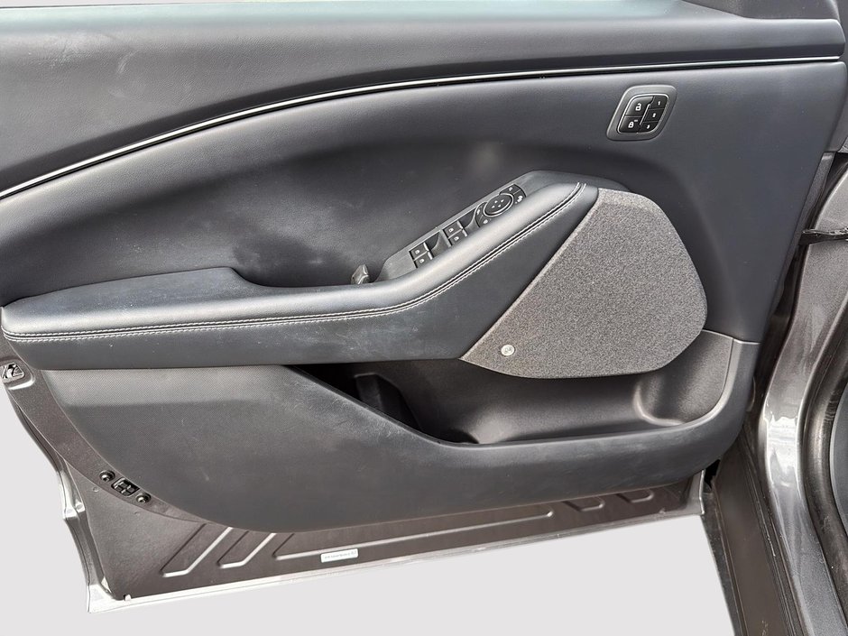 2023 Ford Mustang Mach-E PREMIUM AWD-10