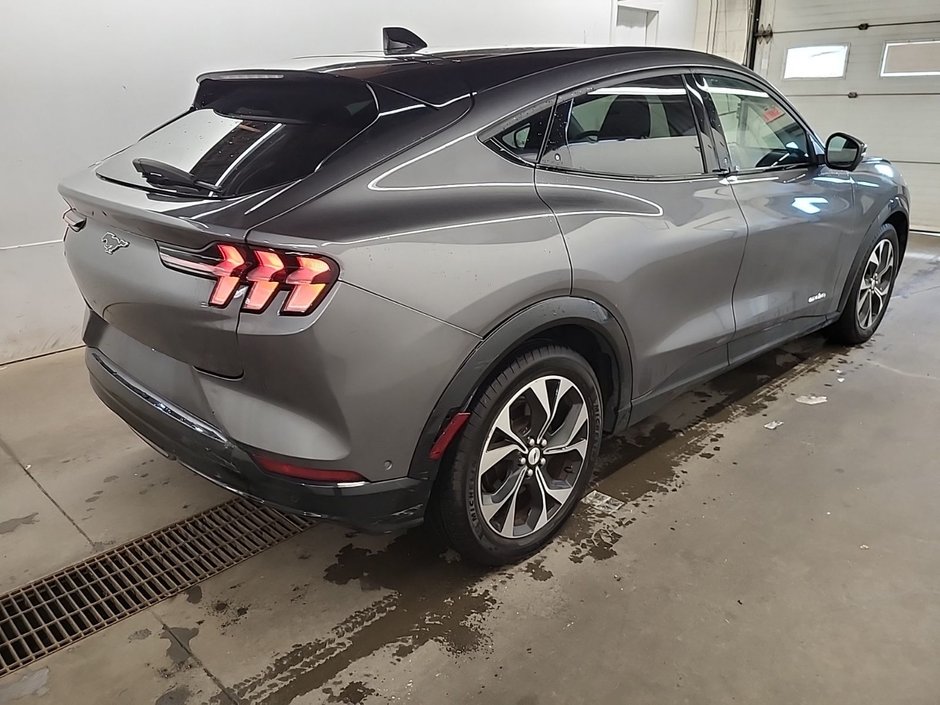 Ford Mustang Mach-E PREMIUM AWD 2023-3