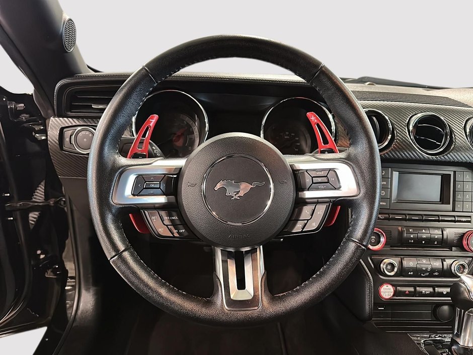 2017 Ford Mustang V6-8