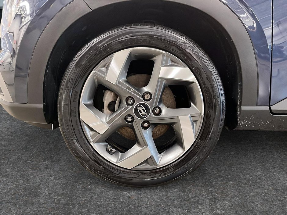 2020 Hyundai Venue Ultimate w/Black Interior-6