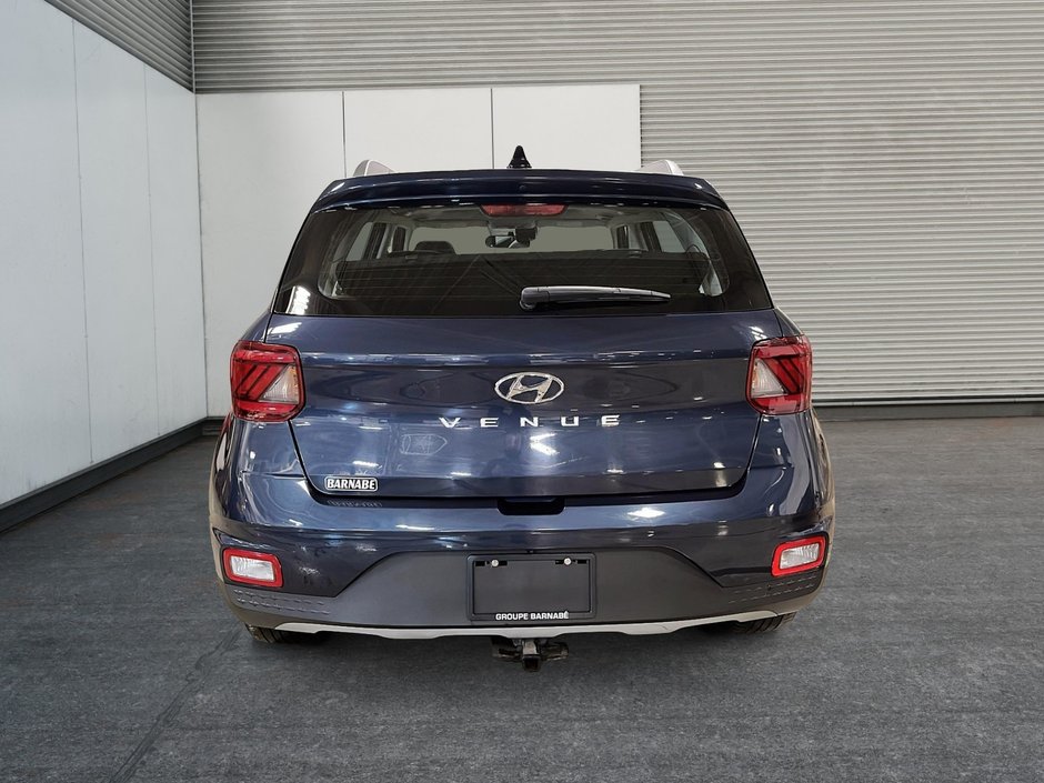 2020 Hyundai Venue Ultimate w/Black Interior-2