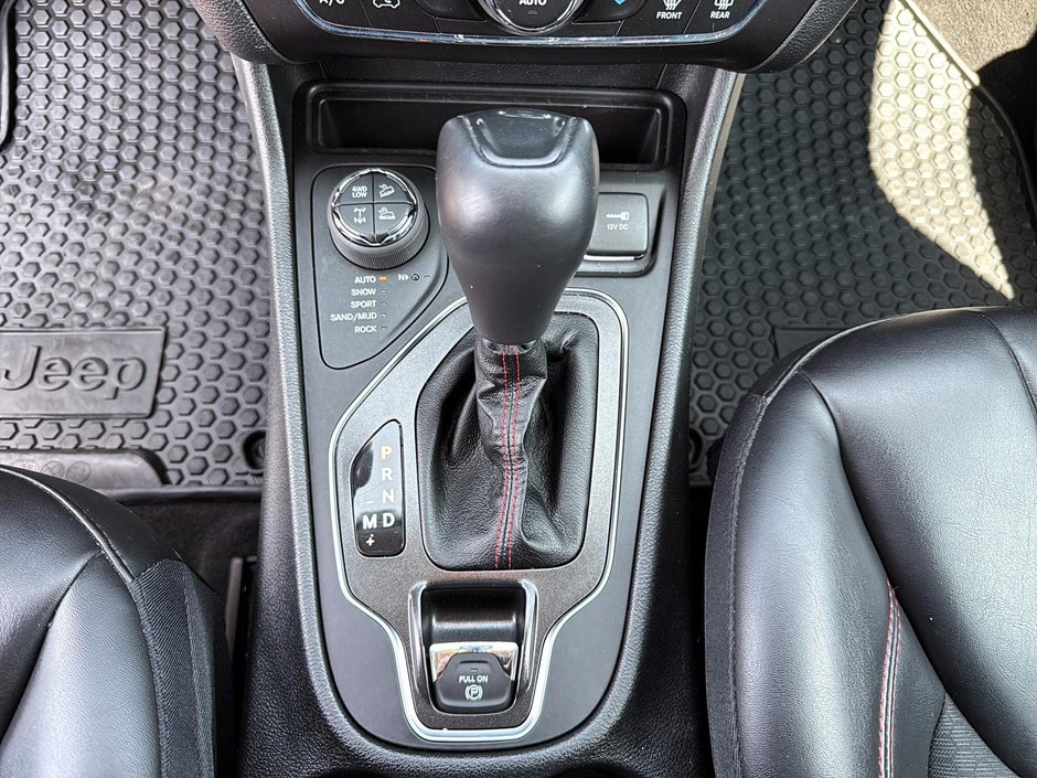 2021 Jeep Cherokee Trailhawk-14