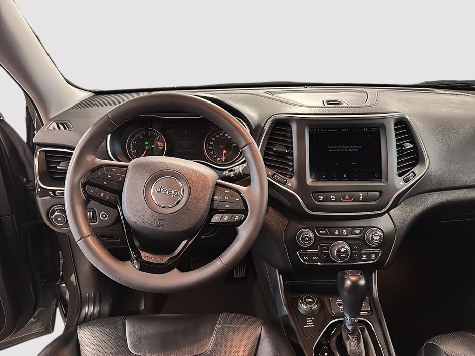 Jeep Cherokee Altitude 2023-9