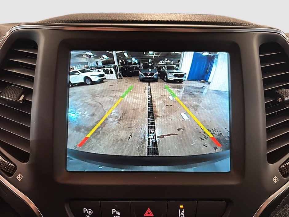 Jeep Cherokee Altitude 2023-12