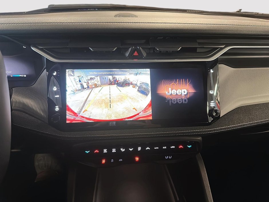 2026 Jeep Cherokee LAREDO-15