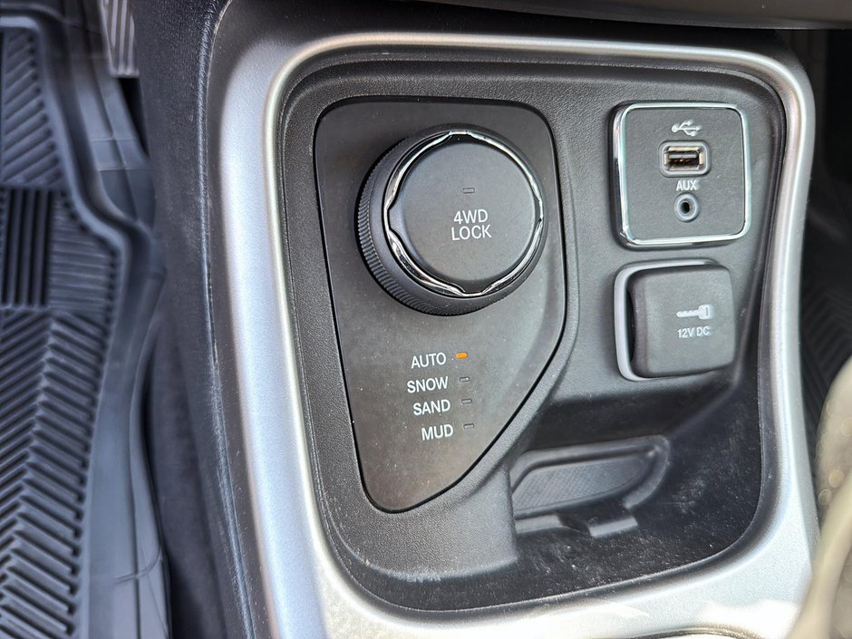 Jeep Compass North 2018-15