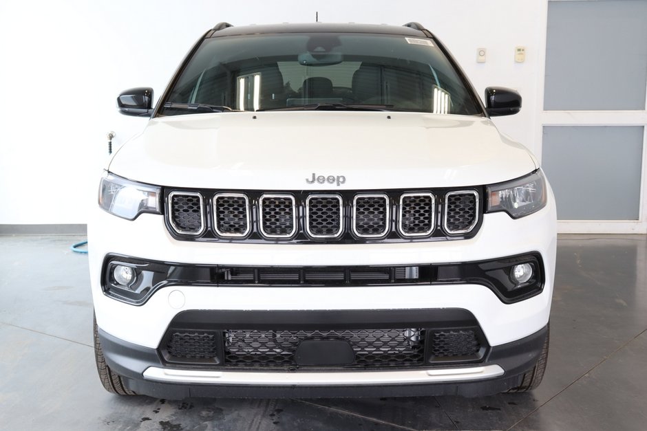 2023 Jeep Compass Limited 4X4-2