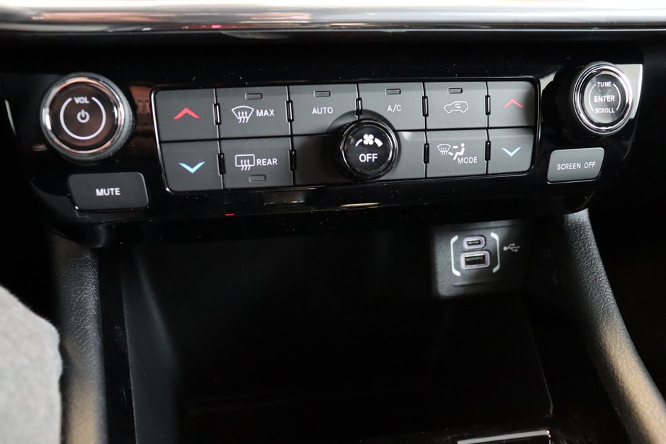 2023 Jeep Compass Limited 4X4-16