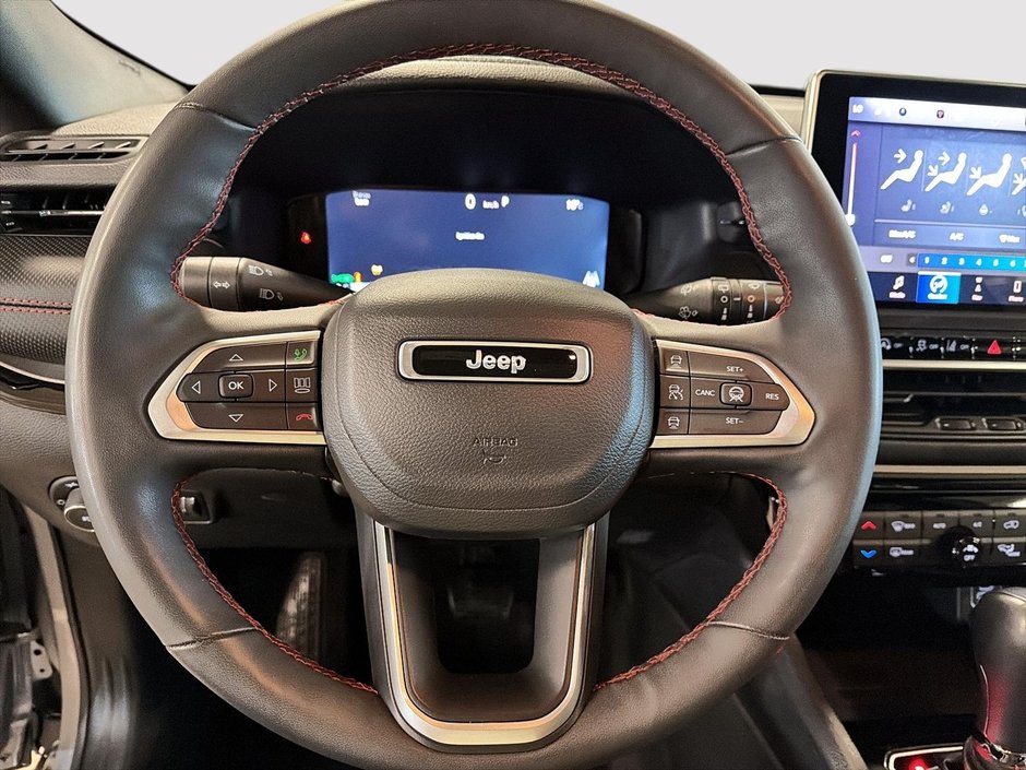 Jeep Compass Trailhawk Elite 2023-11