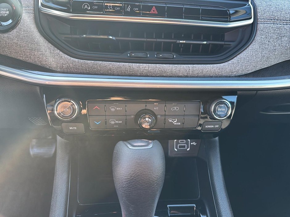 2024 Jeep Compass Sport 4X4-13