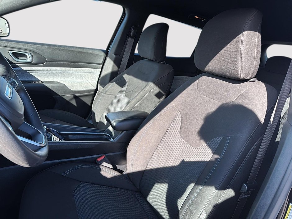 2024 Jeep Compass Sport 4X4-8