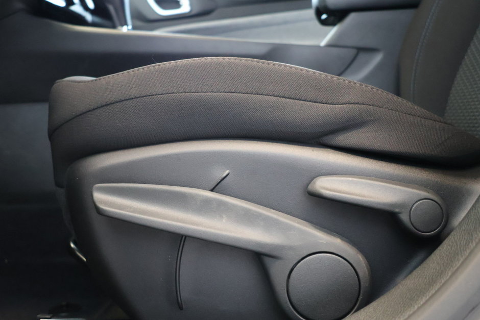 2025 Jeep Compass SPORT-8