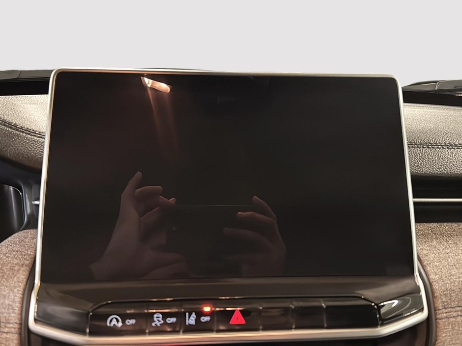 2026 Jeep Compass NORTH-17