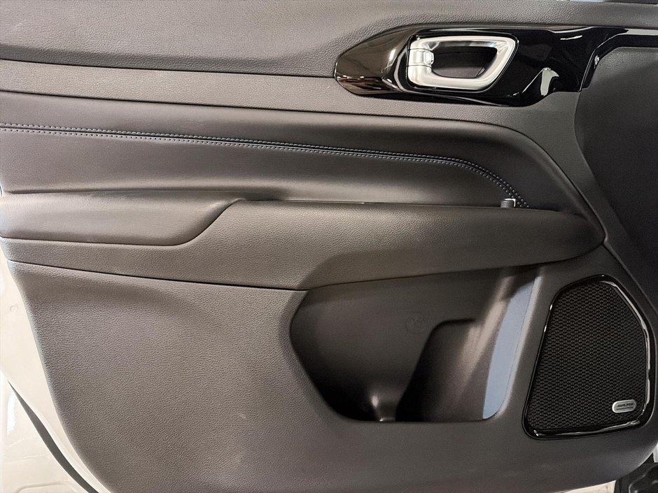 2026 Jeep Compass Limited-10