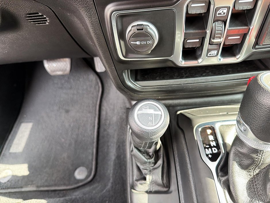 2021 Jeep Gladiator Willys-15