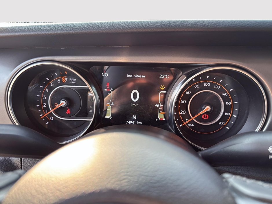 2022 Jeep Gladiator Willys V6 4X4 MANUELLE 6 VITESSES-12