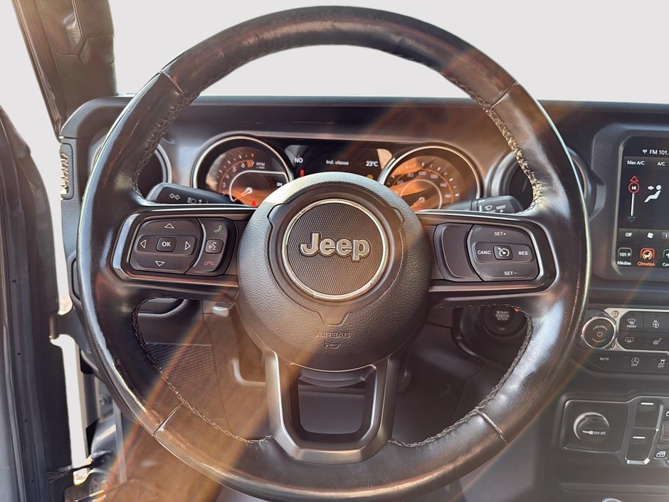 2022 Jeep Gladiator Willys V6 4X4 MANUELLE 6 VITESSES-11