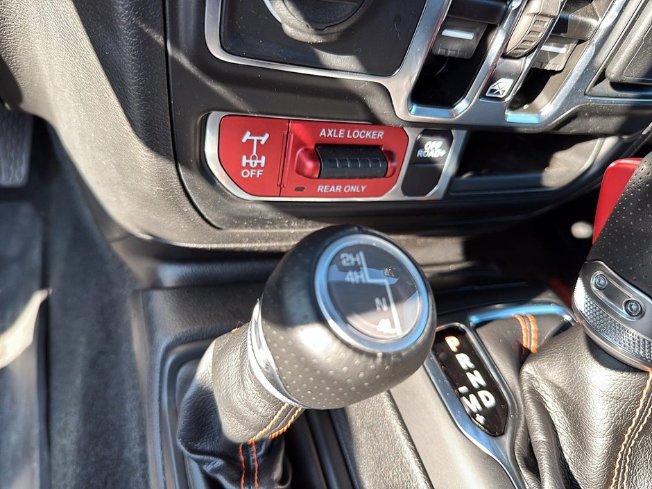 2023 Jeep Gladiator Mojave-15
