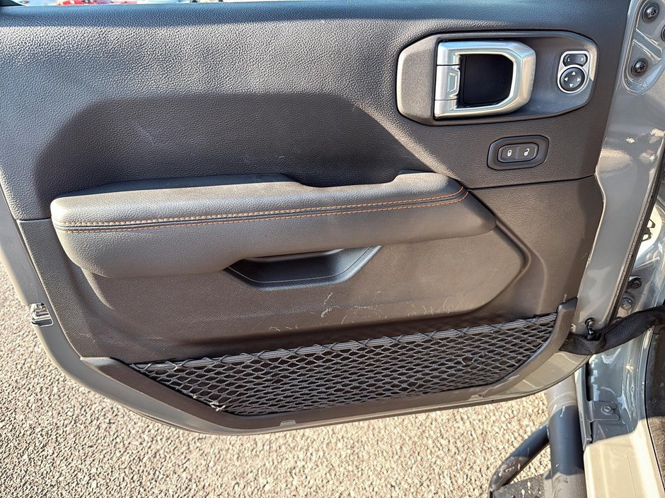 2023 Jeep Gladiator Mojave-10