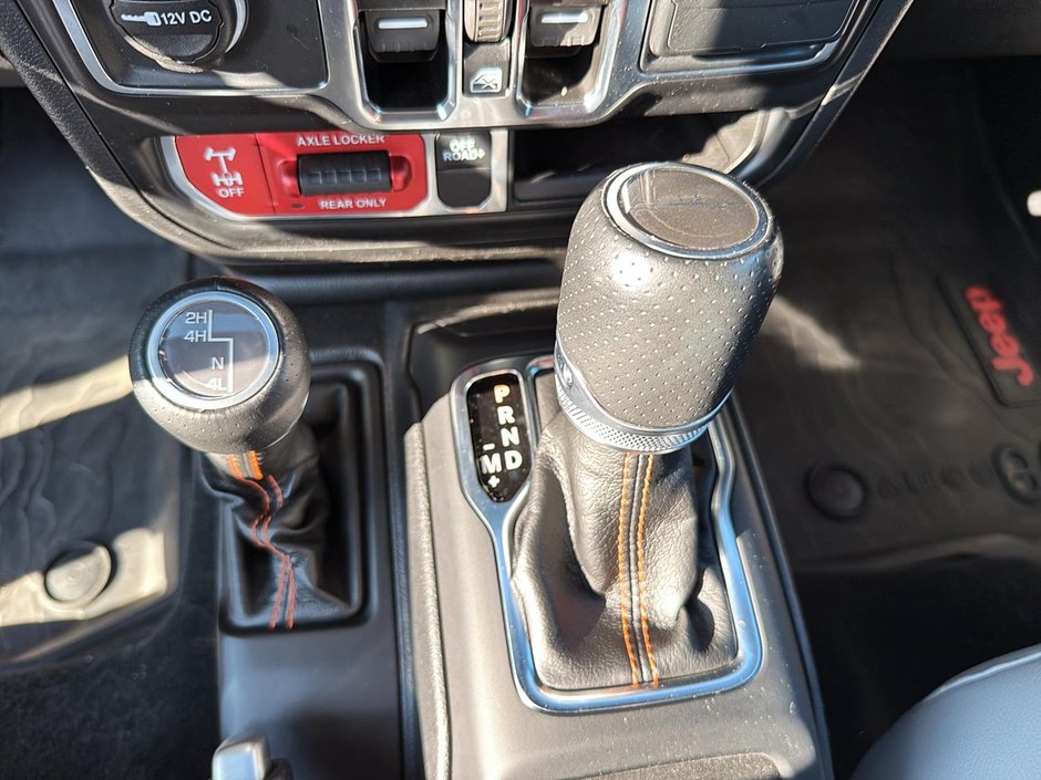 2023 Jeep Gladiator Mojave-14