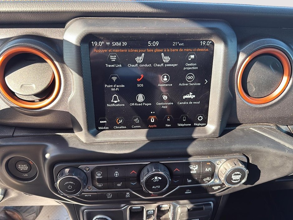 2023 Jeep Gladiator Mojave-18