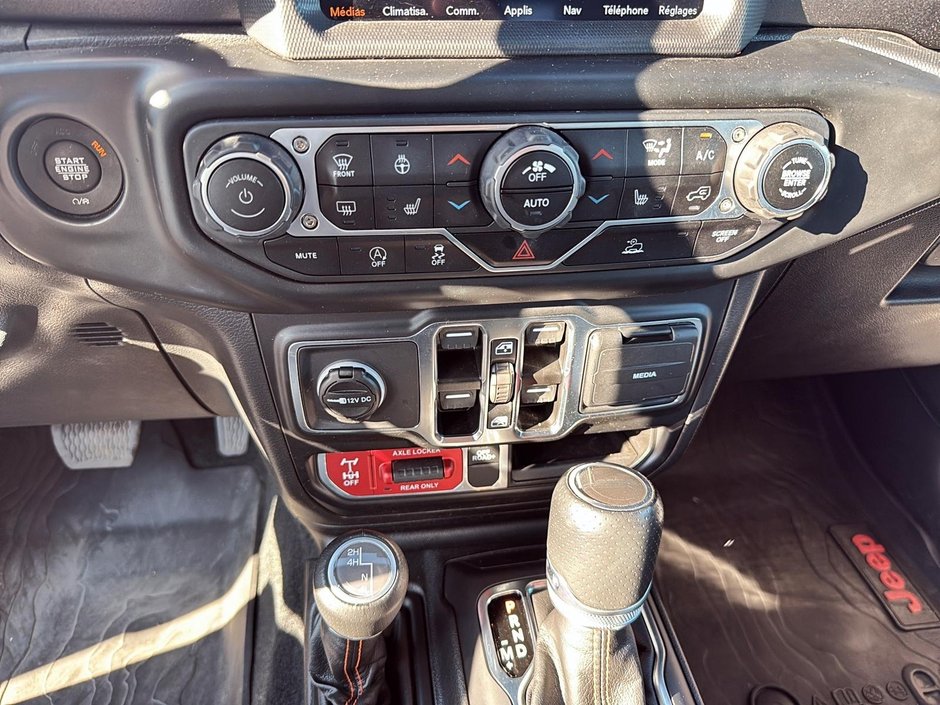 2023 Jeep Gladiator Mojave-13