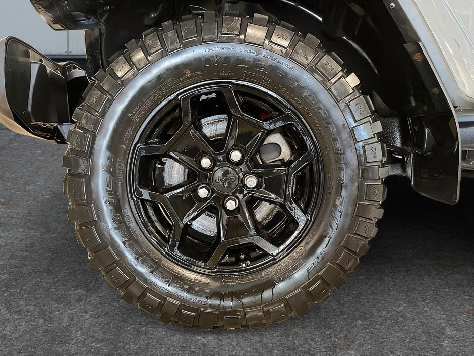 2023 Jeep Gladiator Willys-5