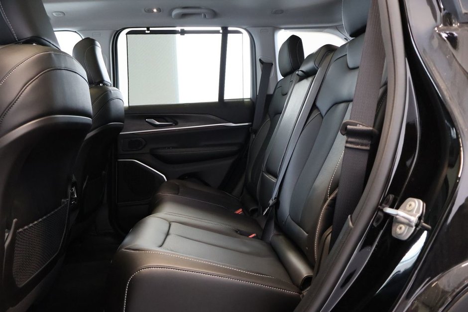 2023 Jeep Grand Cherokee 4xe-16