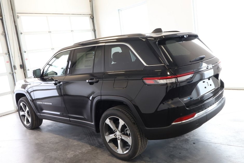 2023 Jeep Grand Cherokee 4xe-6