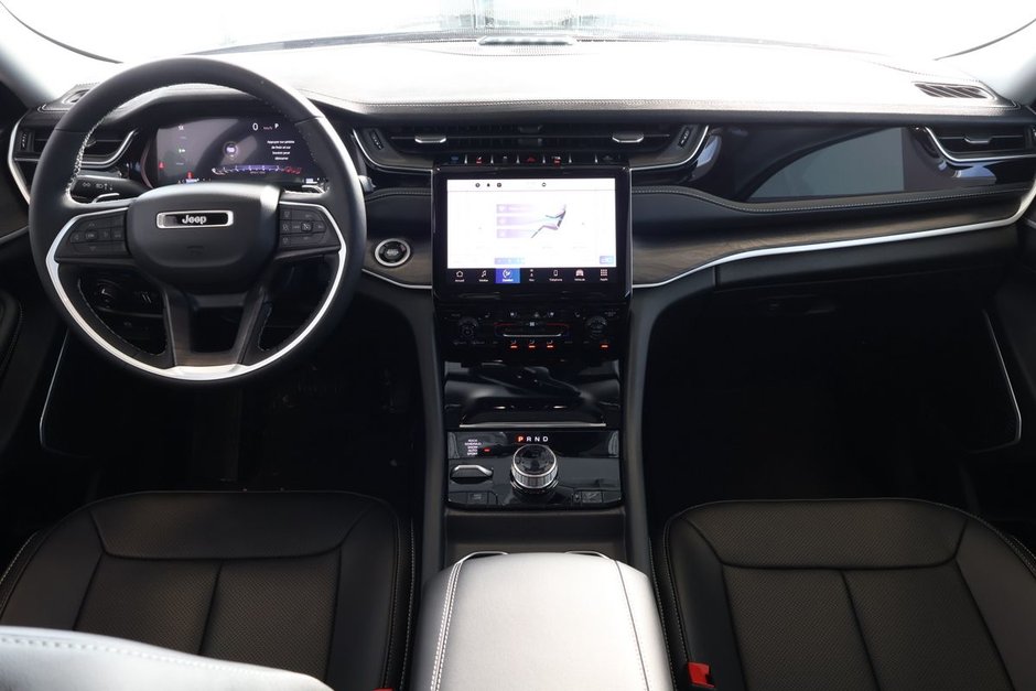 Jeep Grand Cherokee 4xe 30th Anniversary 2023-13