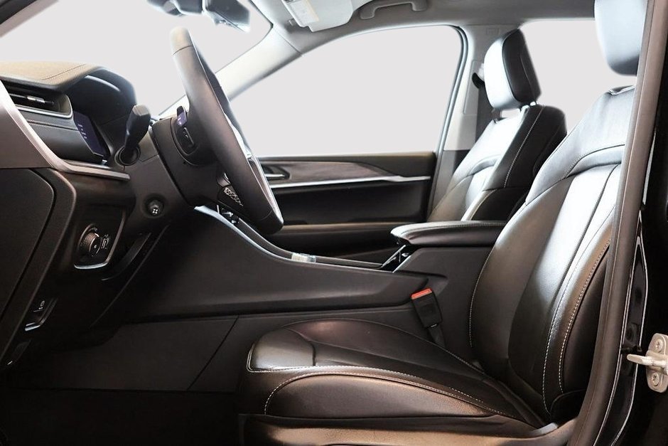 Jeep Grand Cherokee LIMITED 2023-7