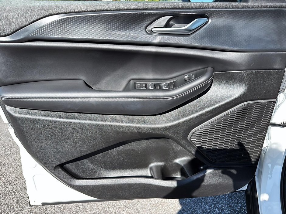 2024 Jeep Grand Cherokee Altitude-10