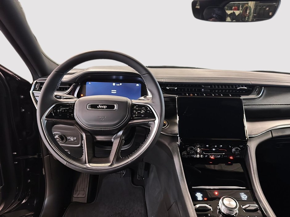 2025 Jeep Grand Cherokee OVERLAND-9