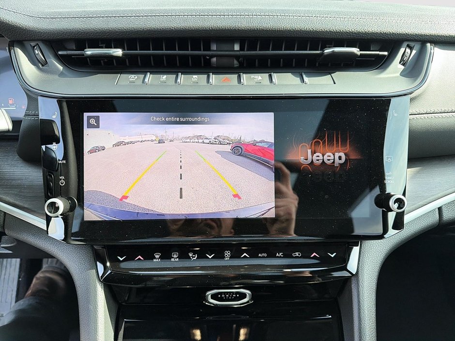 2026 Jeep Grand Cherokee LIMITED-16