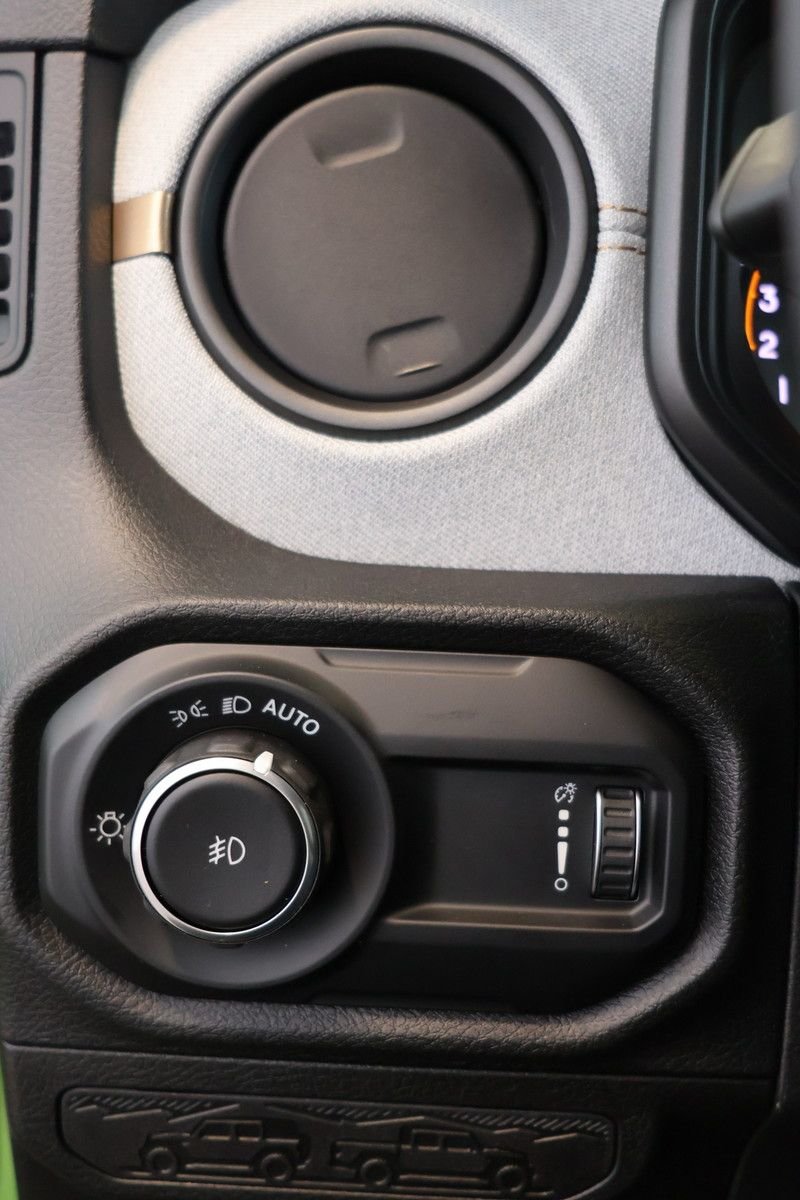 2025 Jeep WRANGLER 4-Door WILLYS-17