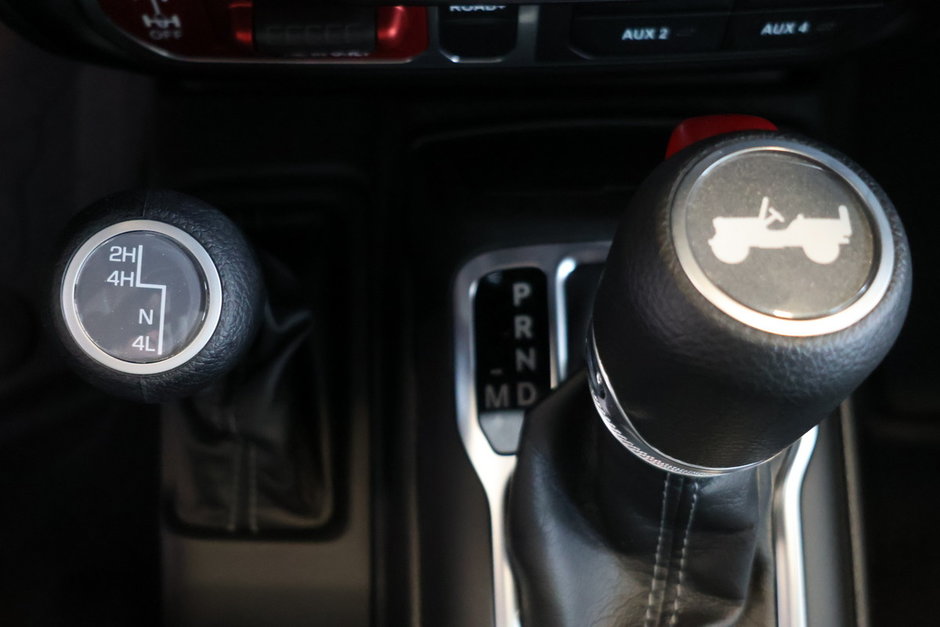2025 Jeep WRANGLER 4-Door WILLYS-16