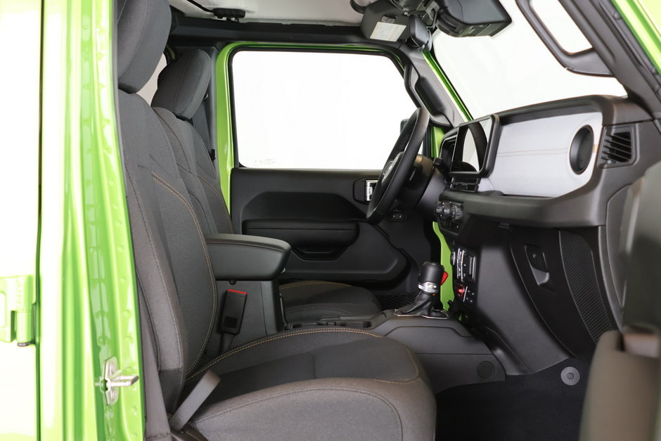 2025 Jeep WRANGLER 4-Door WILLYS-9