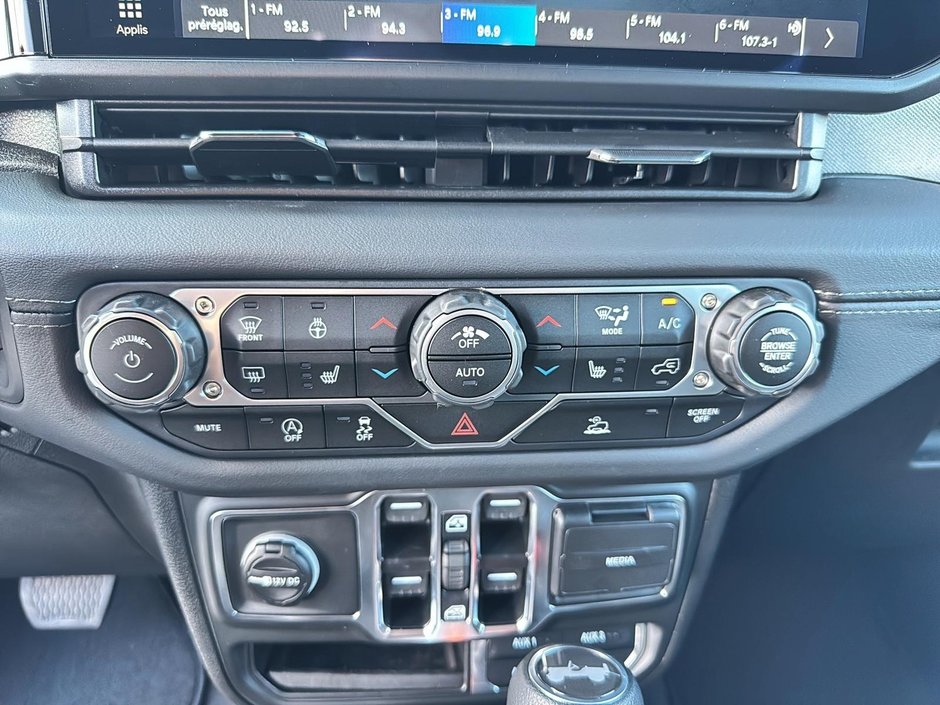 Jeep WRANGLER 4-Door SAHARA 2025-13